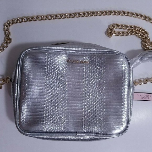 Victoria's Secret Shiny Silver Handbag Purse Zipper Bag Shoulder Bag NWT - Picture 2 of 4